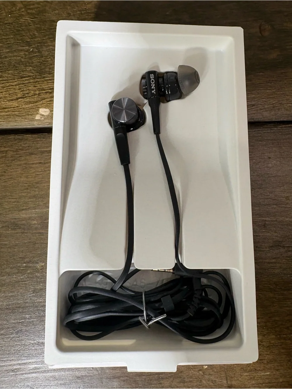 NEW Sony MDR-XB75AP Extra Bass In-Ear Headphones In Black
